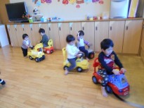 17車1 3b661f15bf0a9502cb1583f4d164e816
