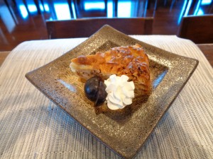 2024.10.9くるみとりんごのケーキ