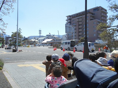 img_kids_sotoasobi03 img_kids_sotoasobi03
