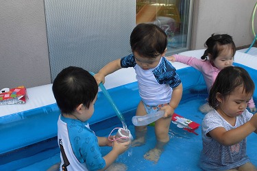 水遊び写真